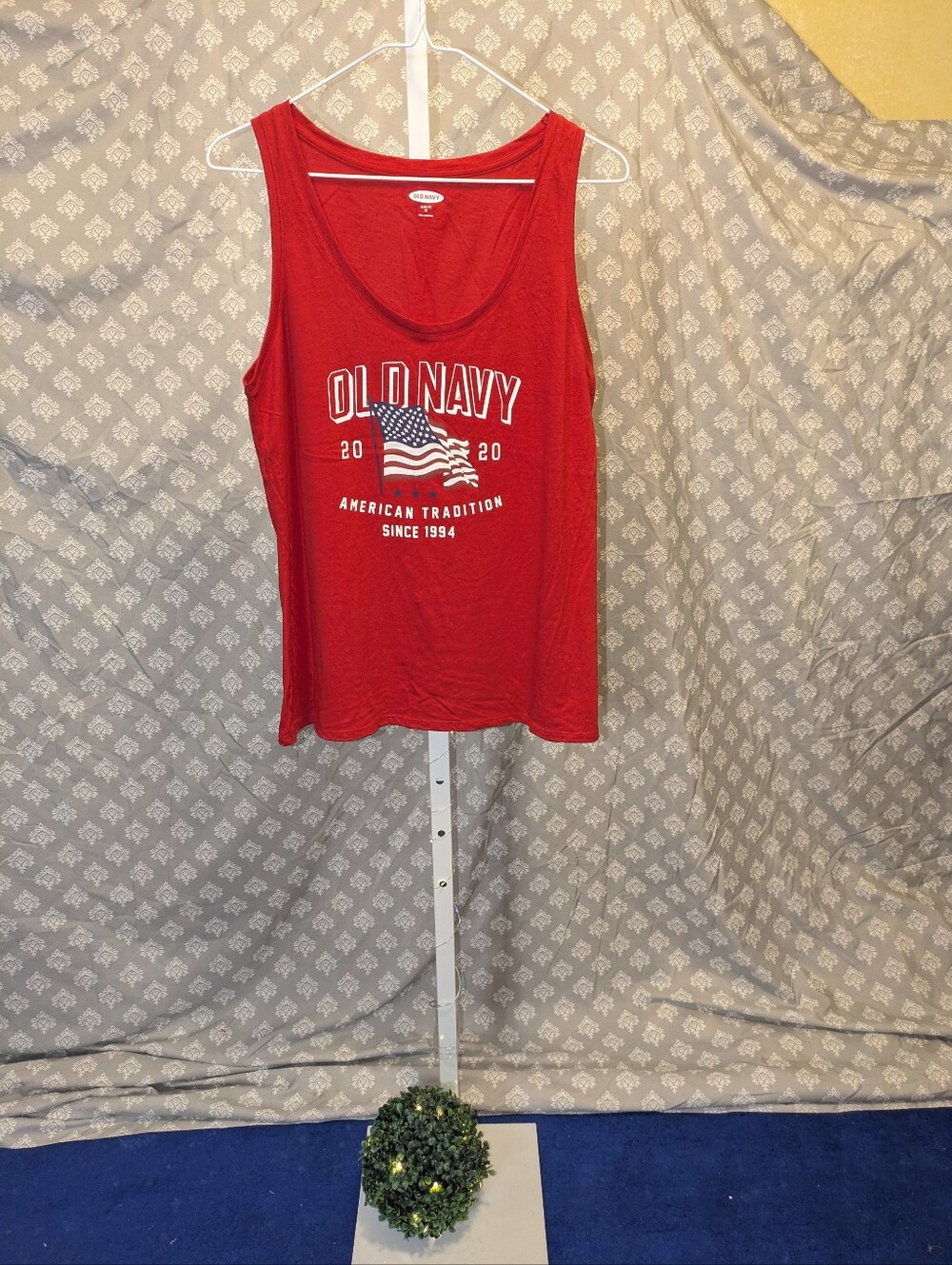 Old Navy 2020 American Tradition Flag Tank Top Red Slim Fit Medium/Large